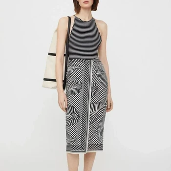 Весна-лето 2023, новая юбка-саронг с контрастным рисунком Пейсли, полупальто