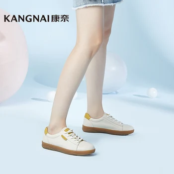 Кроссовки Kangnai, женская повседневная обувь из коровьей кожи на шнуровке, Белые туфли на плоской платформе, Удобная женская обувь