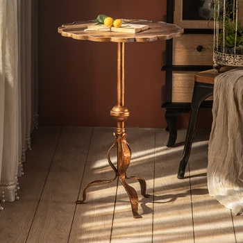Мебель для гостиной Диван в американском стиле ретро Журнальные столики С высоким художественным чувством изготовления из массива дерева и железа Старого круглого чайного столика