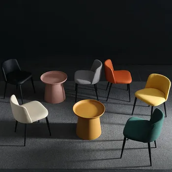 Металлические роскошные стулья Минималистичный Современный Эргономичный Обеденный стул со спинкой Шезлонг в итальянском стиле Salle Manger Мебель для дома