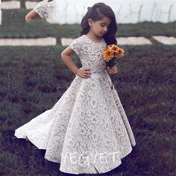 Платья для девочек в цветочек с кружевной линией Gardenwed, Белые платья с короткими рукавами и шлейфом для девочек на день рождения