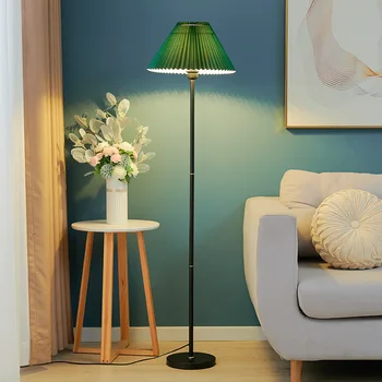 Плиссированный торшер LED современный минималистичный спальня кабинет гостиная прикроватная ткань вертикальная настольная лампа отель лампа для гостиничного номера