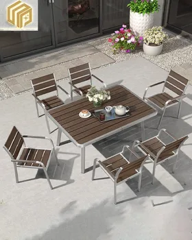 Уличные столы и стулья из комбинированного пластика и дерева столы и стулья для отдыха на открытом воздухе Открытый сад Солнечная комната Терраса корт